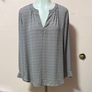 LOFT Black and White Geometric Blouse